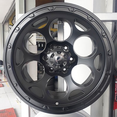 18x9 6x139,7 ET20 BK-5748 Jant