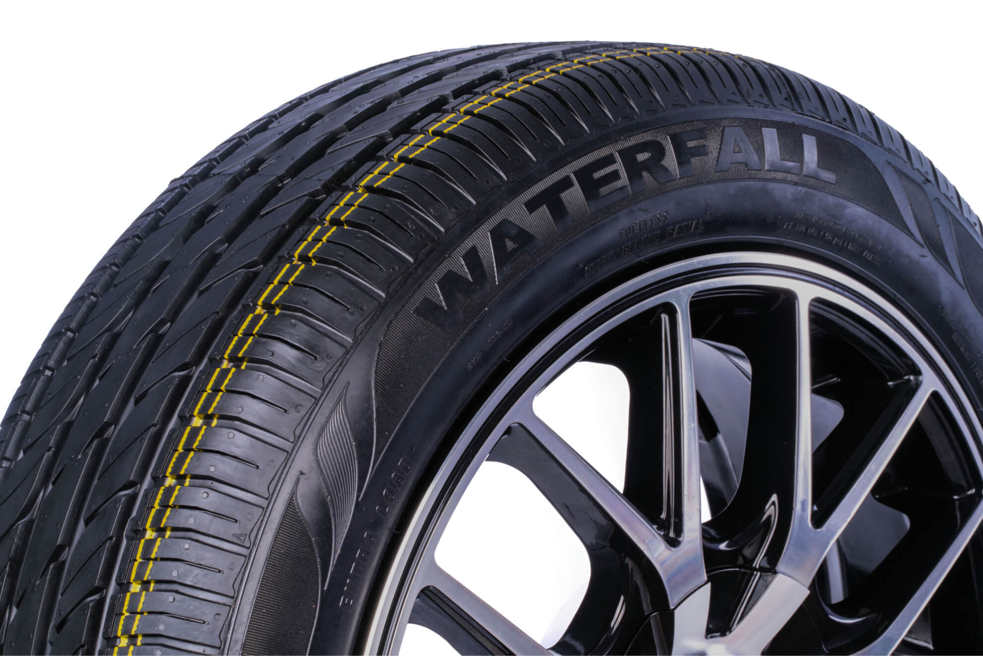Waterfall 205/55R16 94W Xl Unique Uhp